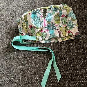 EUC scrub cap